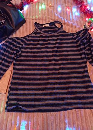 Блуза кофта люрекс с разрезами на плечах