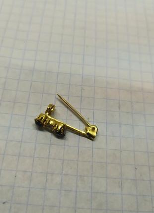 Брошь 3