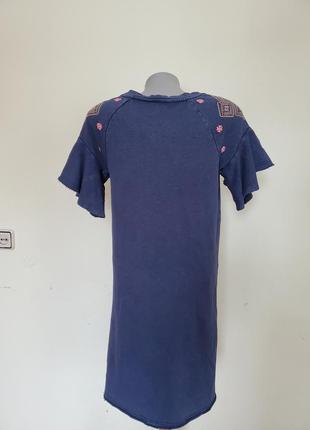 Шикарное брендовое трикотажное коттоновое платье с вышивкой6 фото