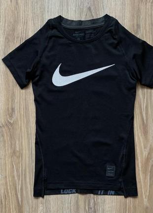 Підліткова тренувальна компресійна футболка nike pro