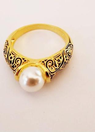 Кольцо с жемчугом золотое каблучка колечко золотыстое с камнем белым перлина перстень з перлиною