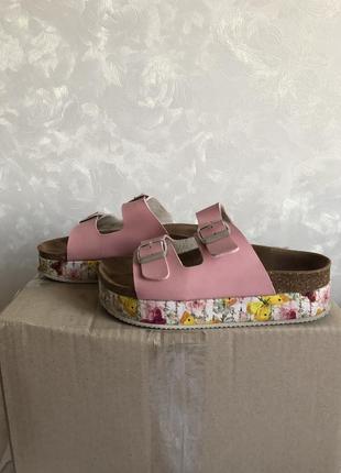 Шлёпанцы в стиле birkenstock