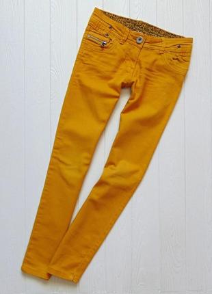 C&a. размер 10 лет. яркие джинсы для девочки