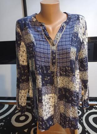 Стильная брендовая легкая блуза,длинный рукав.