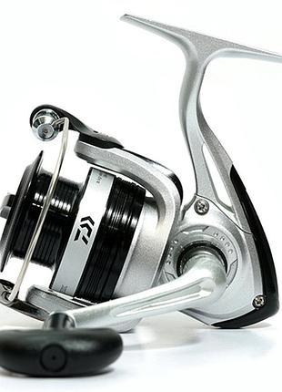 Рыболовные катушки спиннинговая катушка daiwa sweepfire e 2500c