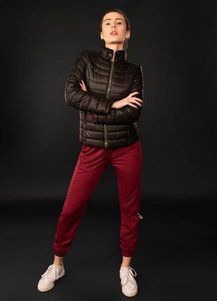 Жіноча куртка