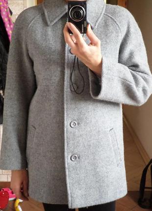 Стильне пальто