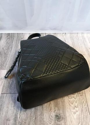 Рюкзак-сумка polina & eiterou натуральная кожа в черном цвете текстурный2 фото