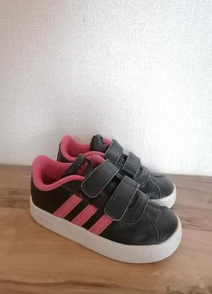 Кросівки adidas 22 розмір