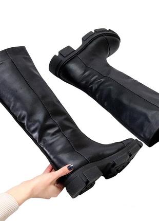 Чорні високі жіночі чоботи труби зима європейка1 фото