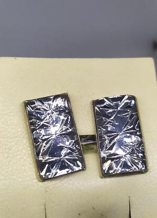 Брошь со стеклом