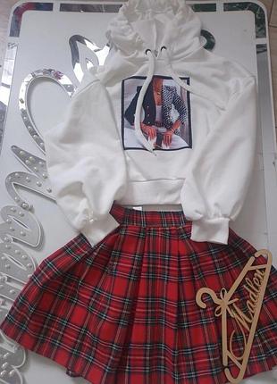 Костюм є кольори