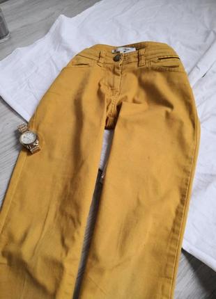 Красивые базовые горчичные джинсы.3 фото