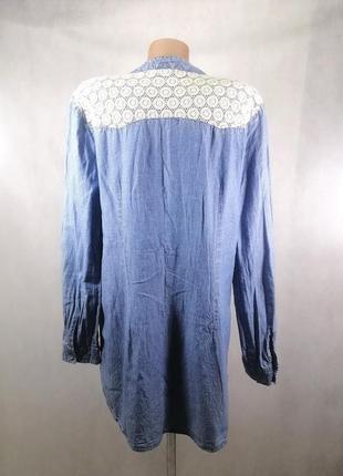 Джинсовое платье туника с ажурной спиной кружево шитье блузка с декольте на пуговицах4 фото