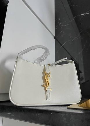 Женская брендовая кожаная молочная сумочка светлый беж известный бренд жіноча розкішна сумка