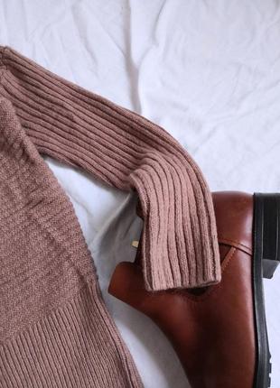 Теплый шерстяной свитер цвет капучино в рубчик ворот стойка.6 фото