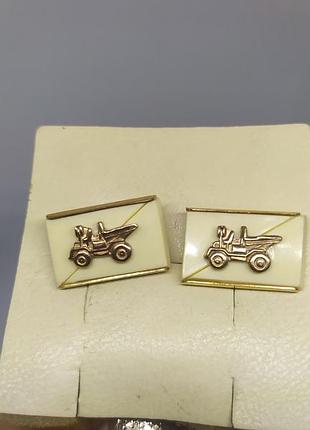 Запонки винтажные. машина