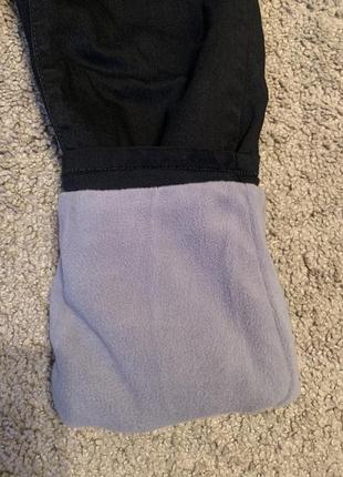 Штаны стрейчевые джинсовые lc waikiki на мальчика на флисе серого цвета, 3 кармана впереди, 2 сзади. в поясе резинка+дополнительный регулятор талии6 фото