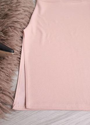 Персиковое платье на грудь с разрезом на ножке4 фото