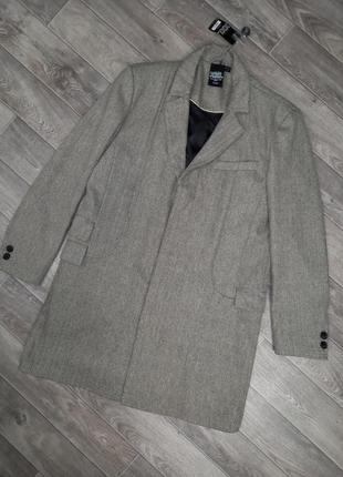 Шикарне стильне сіре пальто