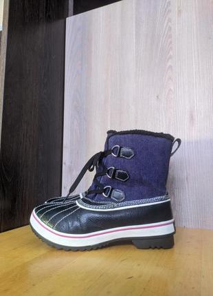 Skechers - водостійкі черевики