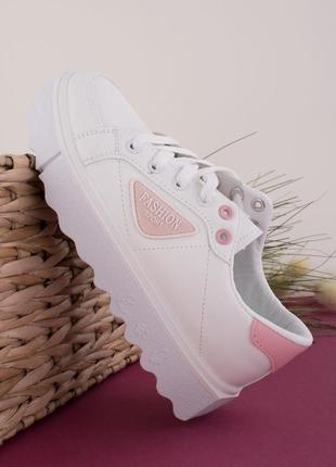 Кросівки 👟👟