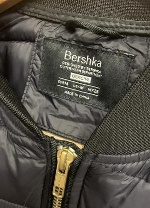 Продам женскую куртку bershka 600 грн!4 фото