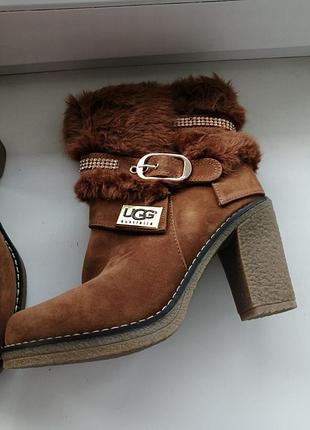 Ботильйоны с логотипом ugg 2