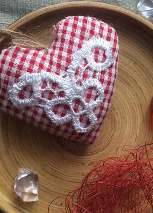 Сердечко валентинка з тканини, презент ручної роботи на 14 лютого