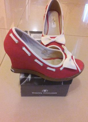 Туфлі, босоніжки tom tailor