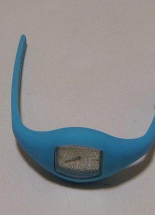 Smarty часы голубые женские со стразами новые. акция 4=5