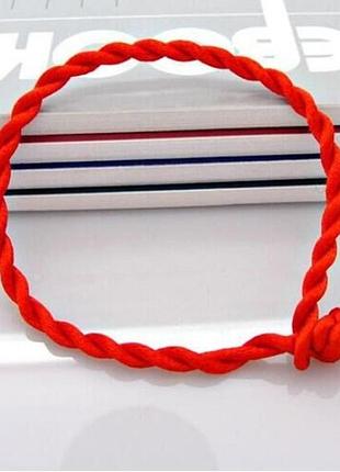 Червона нитка на руку оберіг 007
