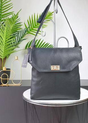 Фирменная кожаная сумочка