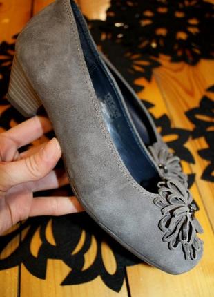 38 розм. шикарні туфлі ara. замша