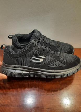 Кроссовки  skechers