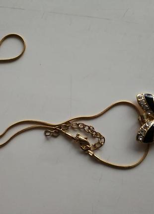 Маленькая подвеска нарядная кулон бабочка черная эмаль полоски белые камни стразы