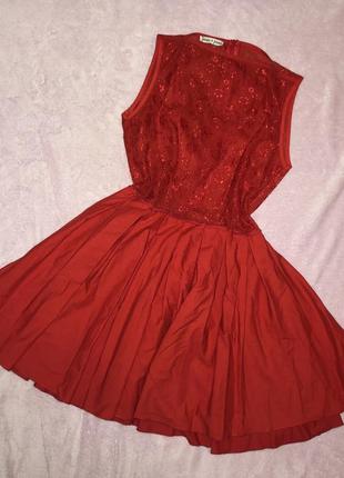 Красное платье jones+jones