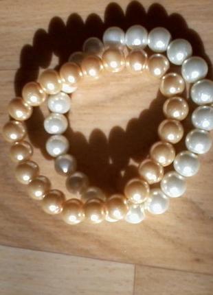 Браслет из жемчужных бусинок