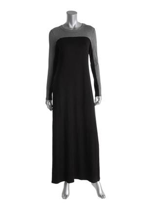 Длинное черное платье с серой вставкой прямого кроя м2 фото