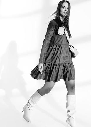 Ярусну бавовняне плаття вільного крою на пишні форми