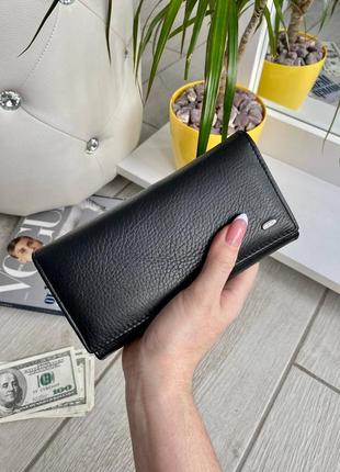 Шкіряний гаманець busy на магнітах з візитницею чорний жіночий
