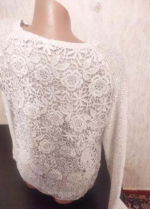 Очень нежный свитерок с гипюром