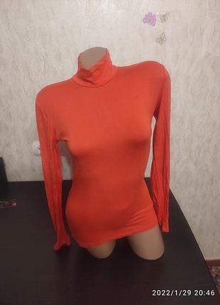 Коралловая водолазка