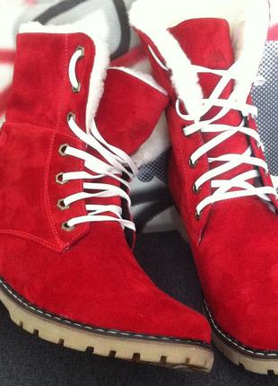 Стильные зимние женские сапоги красные теплые ботинки2 фото