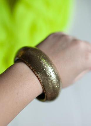 Сверкающий браслет на весну-лето
