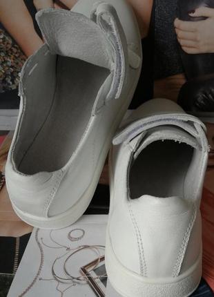 Mante white! брендовые кожаные белые женские туфли на липучках кроссовки слипоны кеды3 фото