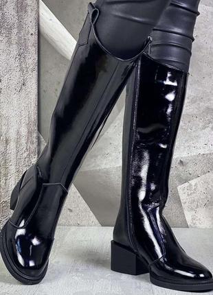 Диор! сапоги кожаные  лаковые демисезонные  женские, трубы, на невысоком устойчивом каблуке4 фото