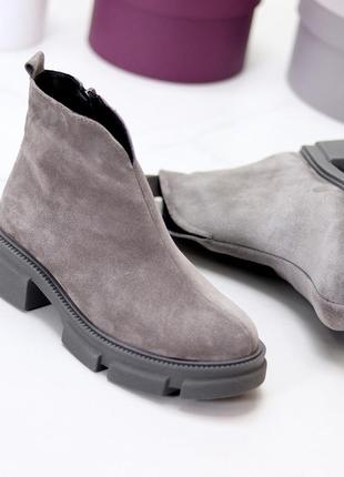 Натуральна замша сірі жіночі замшеві черевики стильний мінімалізм