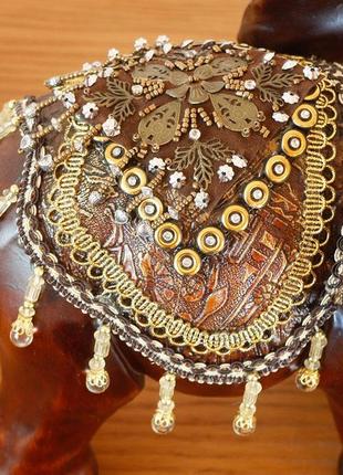 Фігура слона із прикрасами, хобот до верху 30см h2623-3d