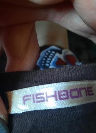 Коричневая футболка с принтом олд скульным якоря череп fishbone7 фото